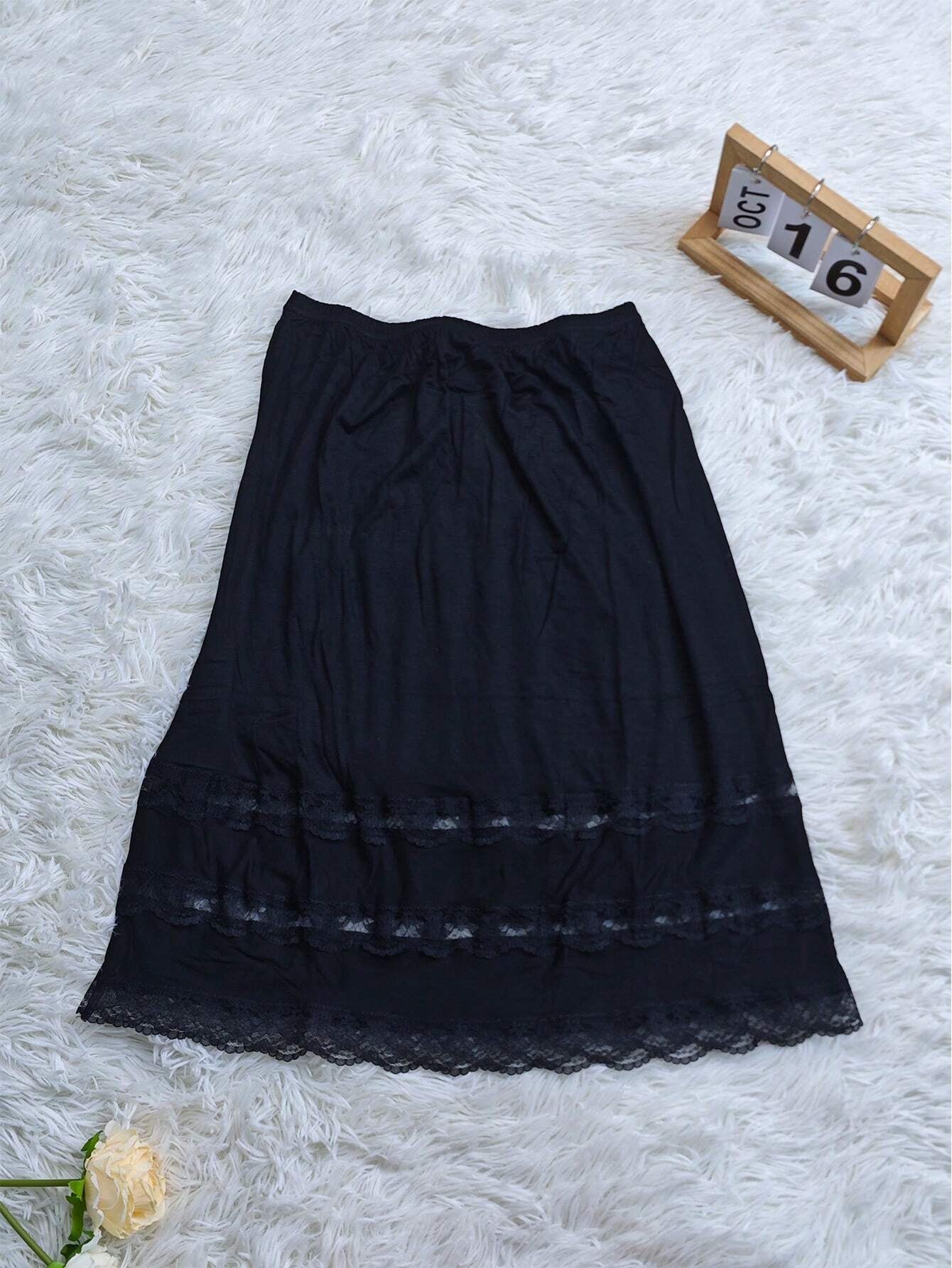 Chic Women's Lace Trim Slip Skirt - Stylish, Anti-Transparent Mini Skirt for Effortless Elegance