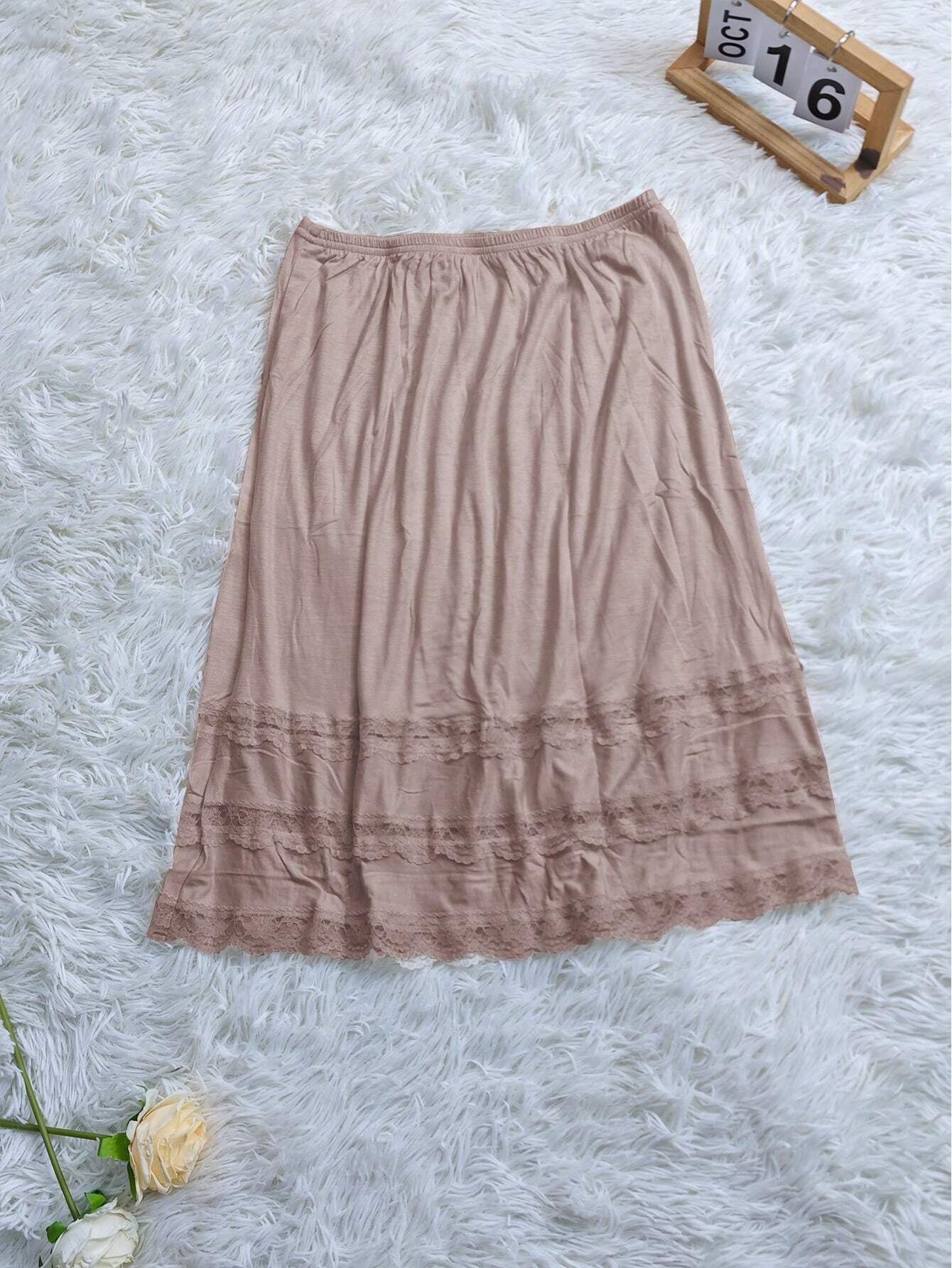 Chic Women's Lace Trim Slip Skirt - Stylish, Anti-Transparent Mini Skirt for Effortless Elegance