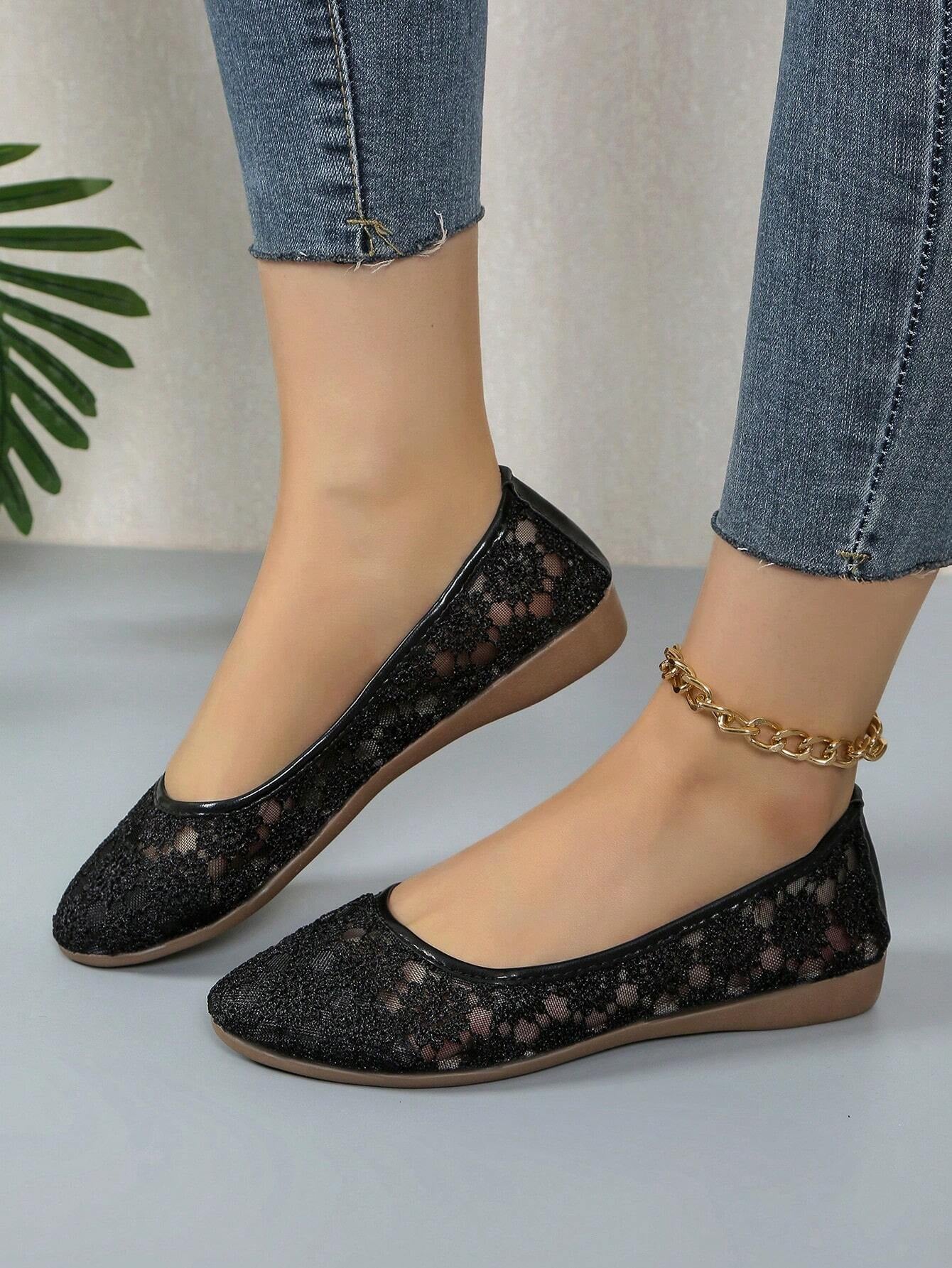 Elegant Women's Floral Lace Ballet Flats - Breathable Soft-Soled Slip-Ons for Comfort and Style